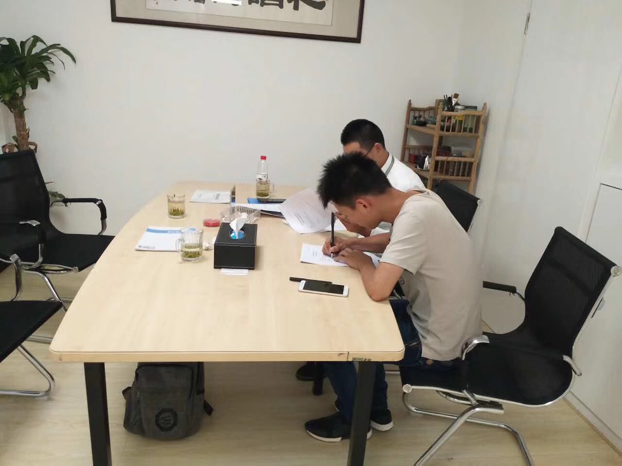 熱烈祝賀李總簽約創(chuàng)綠家杭州市區(qū)級(jí)代理！